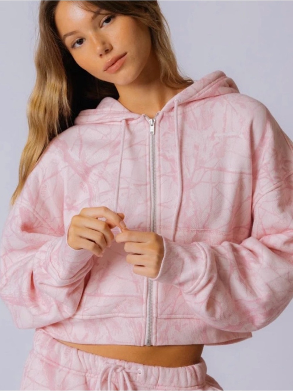 NWT Sold Out Dairy Boy Women’s Cropped Hoodie in Bubblegum Camo